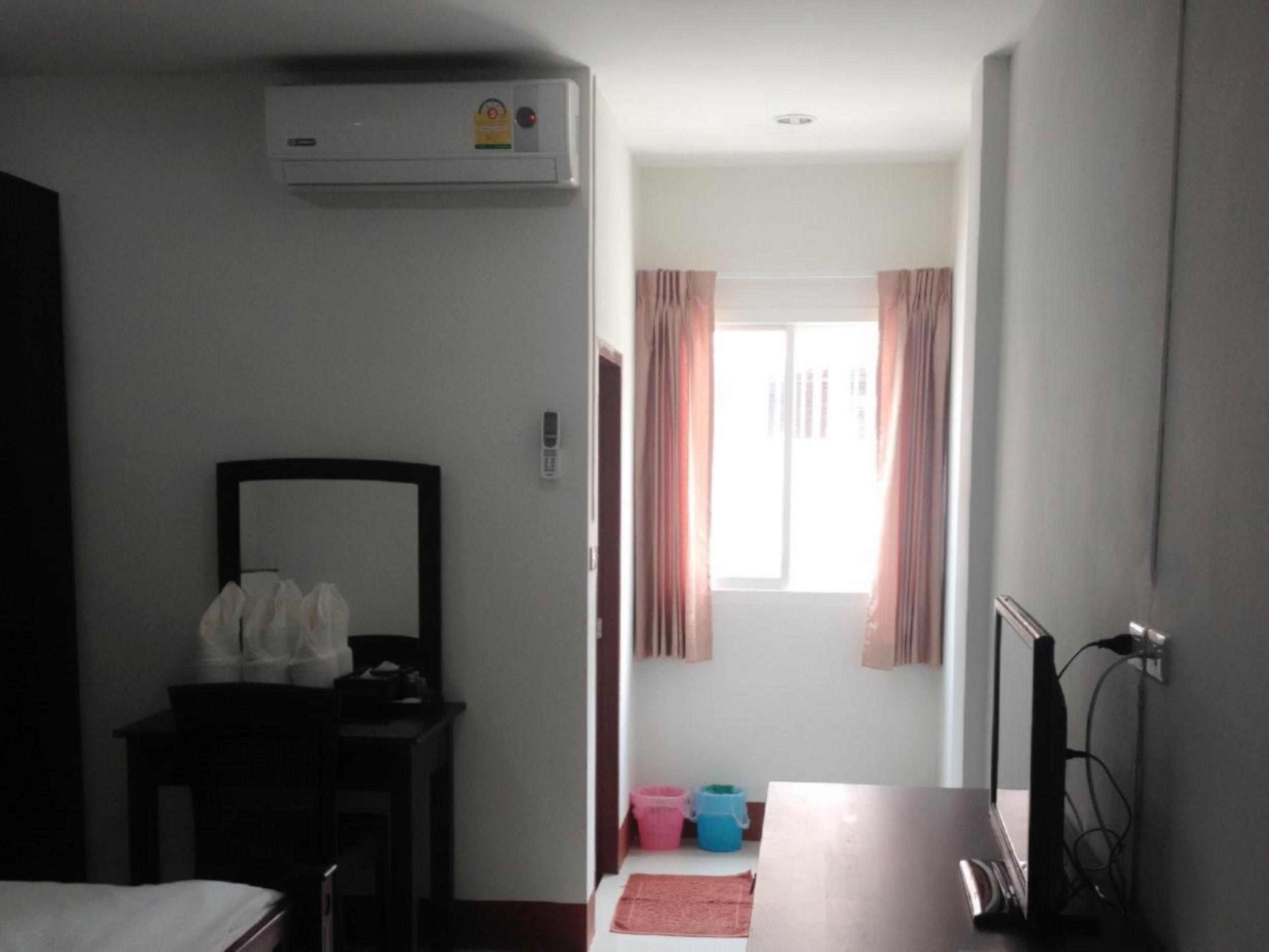 Na Chaidej Hotel Сураттхани Экстерьер фото