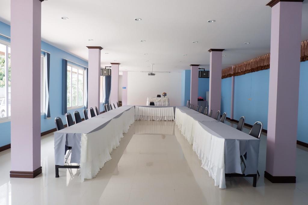 Na Chaidej Hotel Сураттхани Экстерьер фото