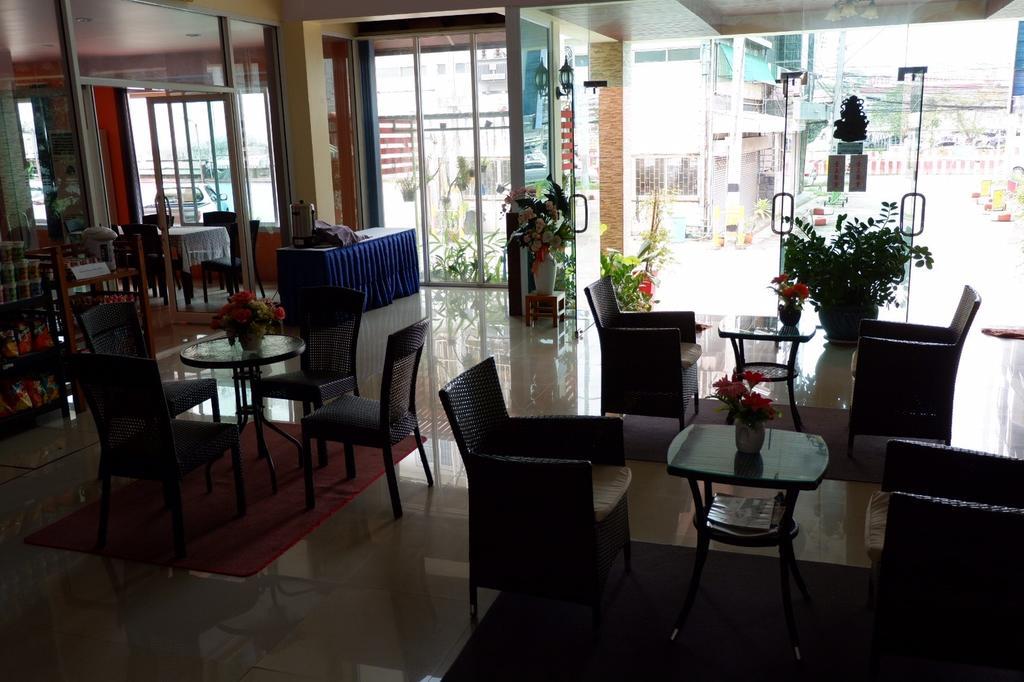 Na Chaidej Hotel Сураттхани Экстерьер фото