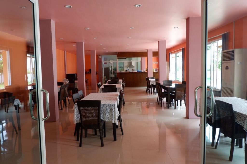 Na Chaidej Hotel Сураттхани Экстерьер фото
