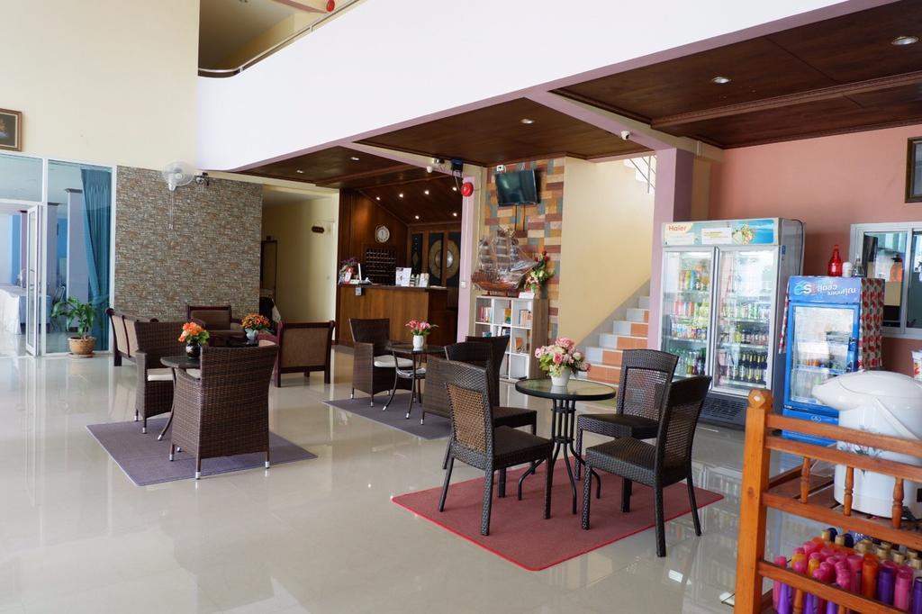 Na Chaidej Hotel Сураттхани Экстерьер фото
