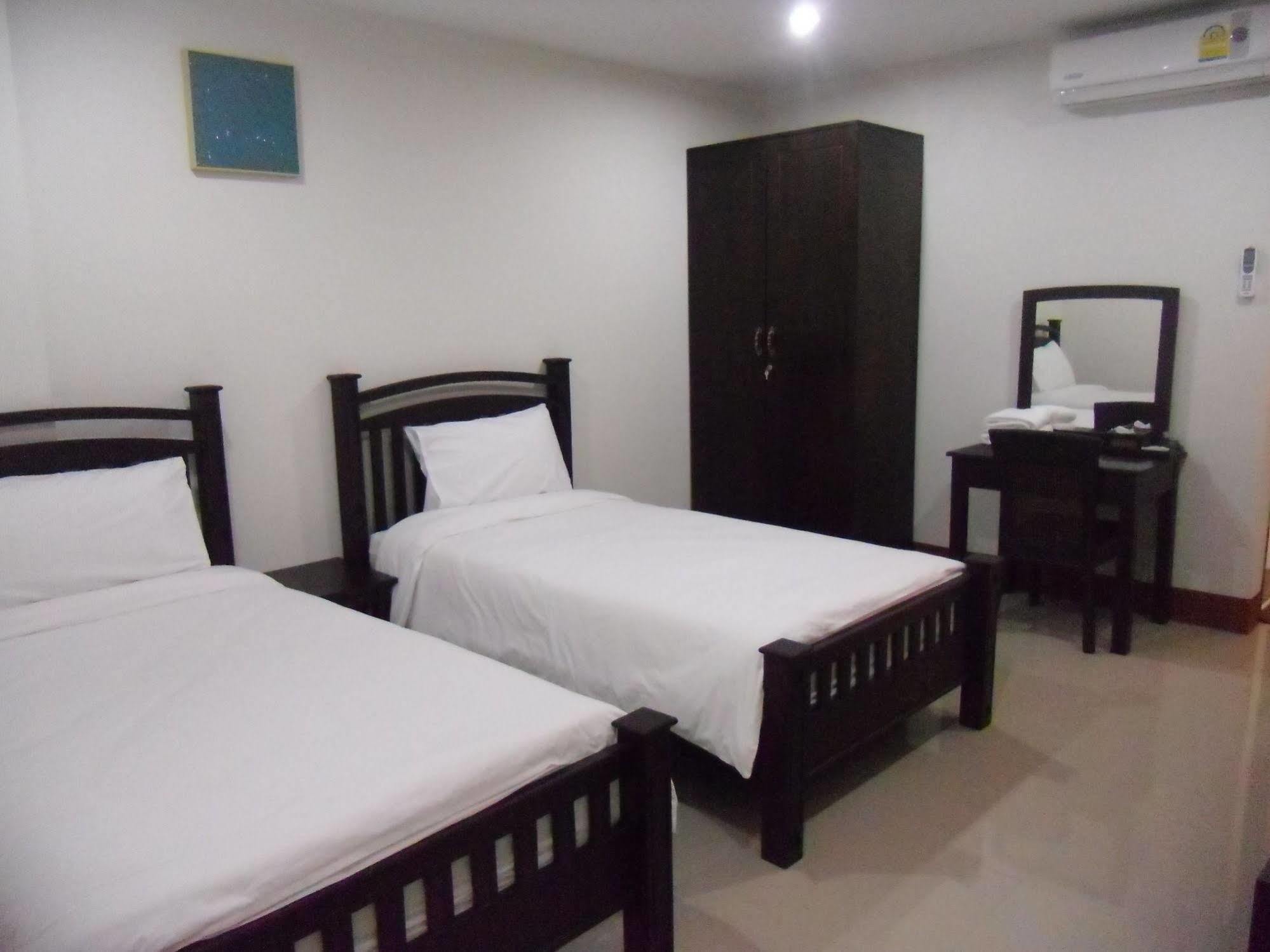 Na Chaidej Hotel Сураттхани Экстерьер фото