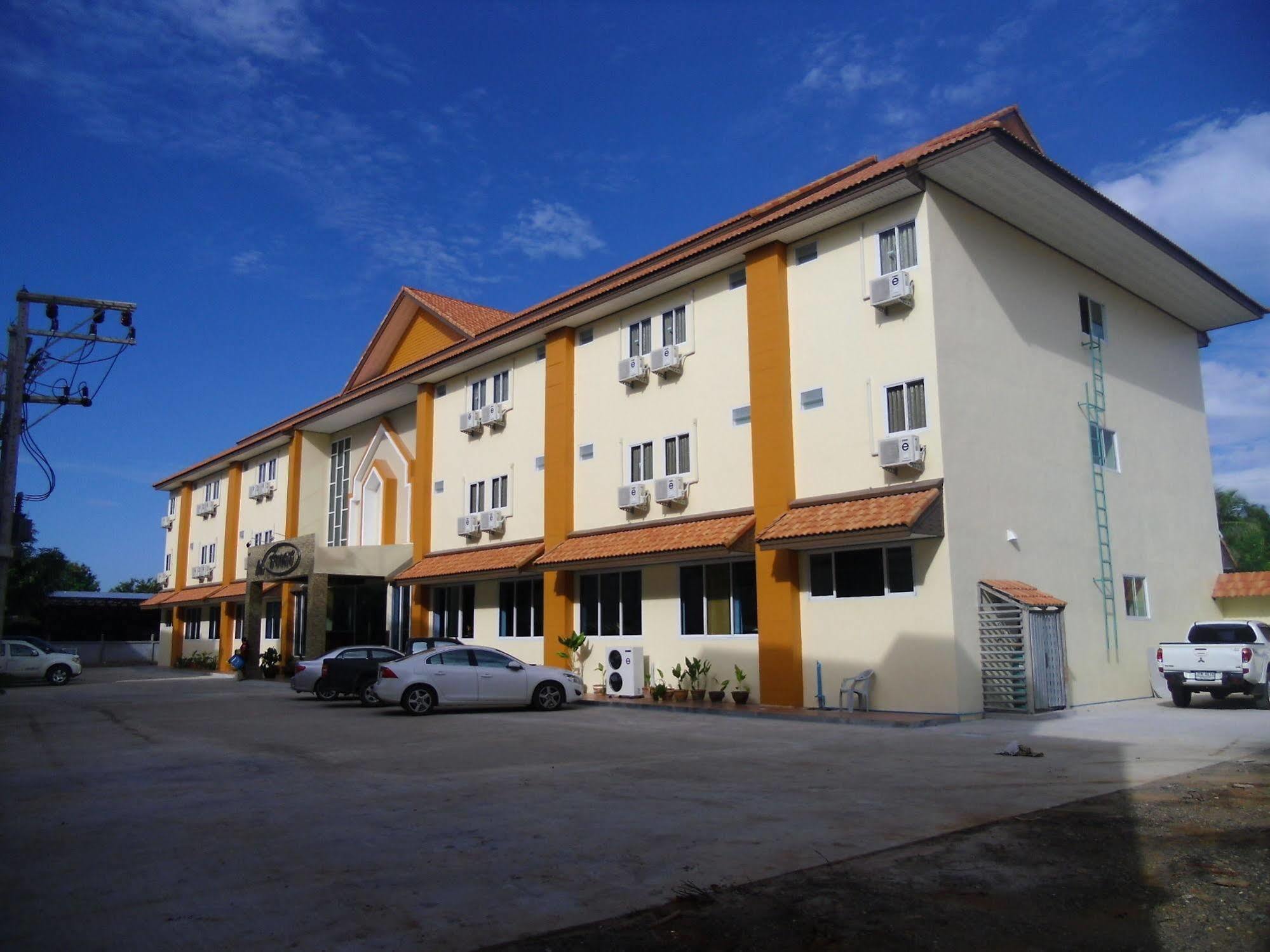Na Chaidej Hotel Сураттхани Экстерьер фото